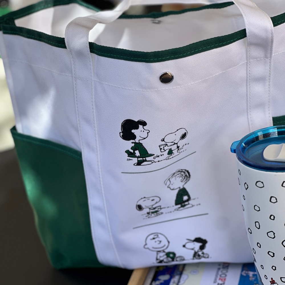 Adorable Snoopy Peanuts Starbucks Canvas Large Totes - Picture 4 of 7